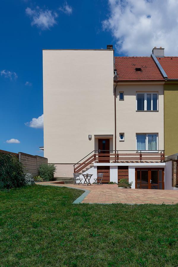 Penzion Karolinka Hotel Kromeriz Exterior photo